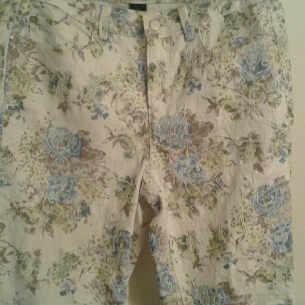 Pants - Picture 4 of 4